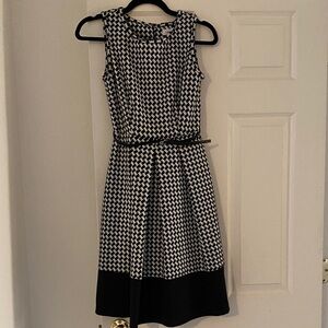 NWOT Calvin Klein Black and White Houndstooth Midi Dress